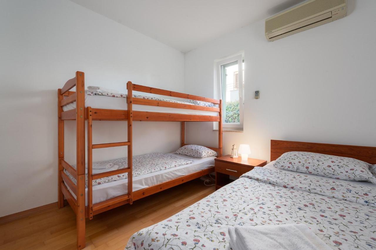 Apartman Inteuro Poreč Exterior foto